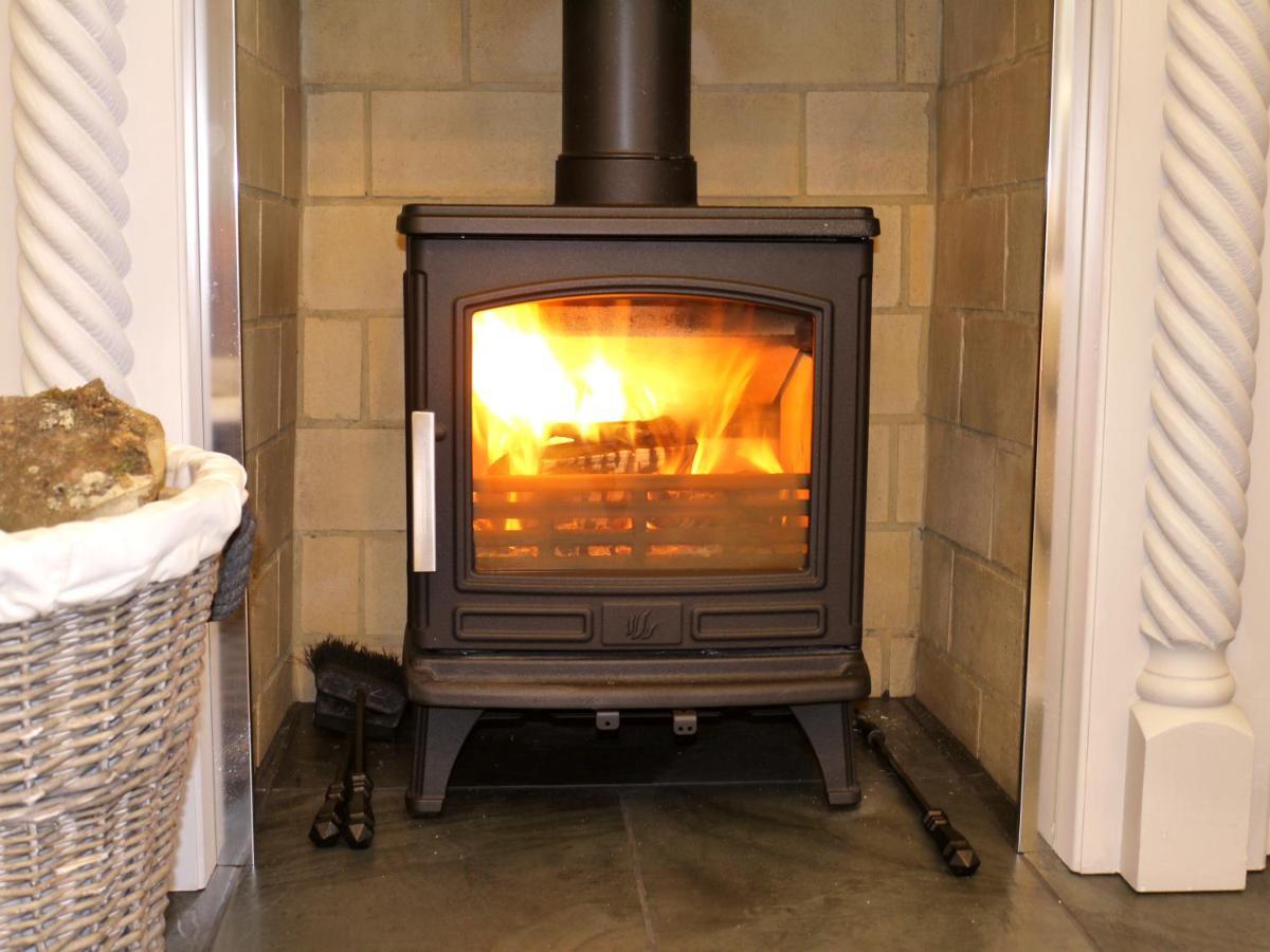 Cosy Stone Cottage, The Bungalow Perrotts Brook Cirencester Exterior photo